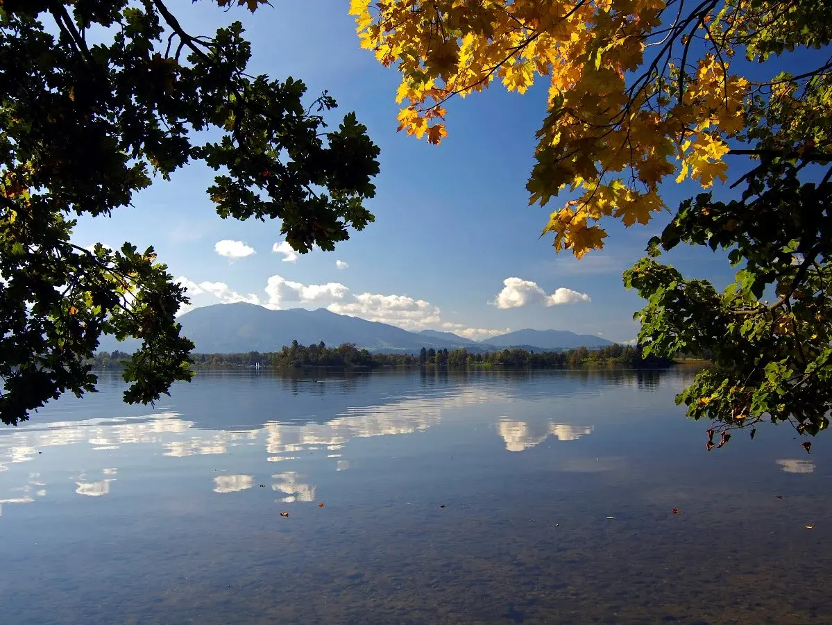 Staffelsee - © Tourist-Information Murnau & Das Blaue Land Seeblick auf den Staffelsee