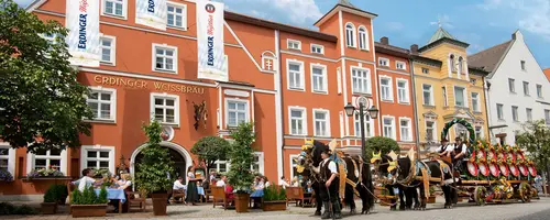 Stammhaus der Brauerei Erdinger Weißbräu - © Erdinger Weißbräu Stammhaus der Brauerei Erdinger Weißbräu - © Erdinger Weißbräu