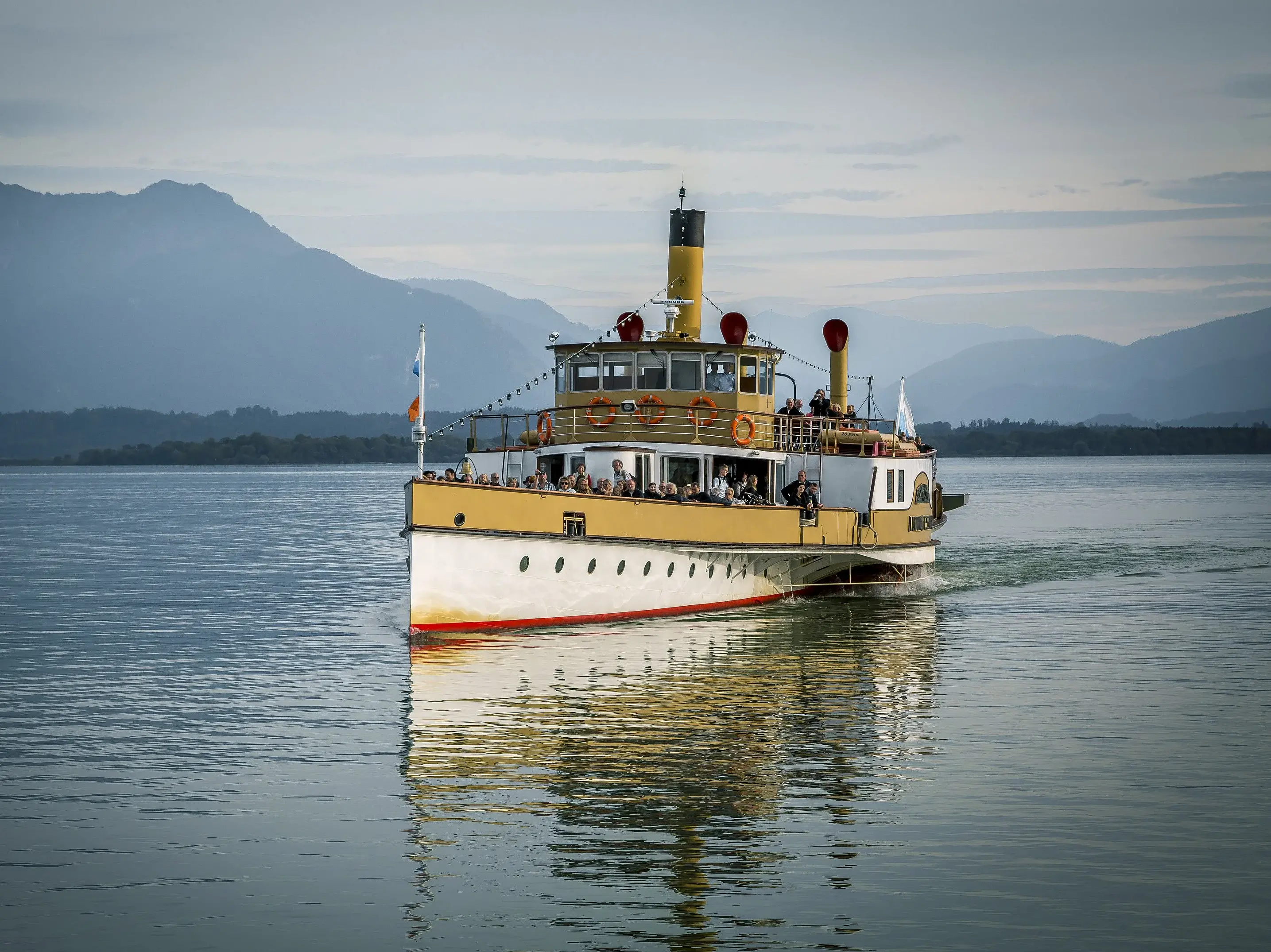 Schifffahrt auf dem Chiemsee - © Chiemgau Tourismus e.V. Schifffahrt auf dem Chiemsee