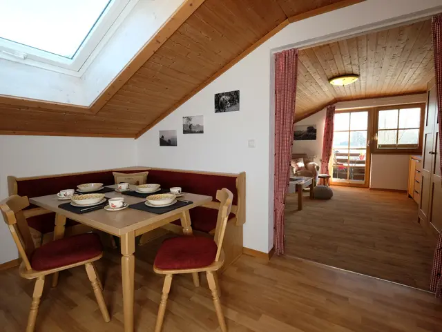 Esszimmer der Ferienwohnung beim Zuhaus am Malerwinkel in Fischen im Allgäu