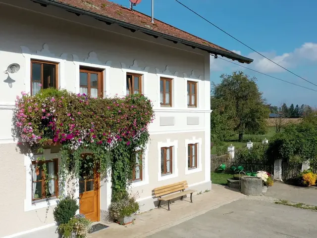 Bauernhaus des Gästehof Huber in Forstern