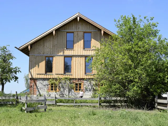 modernes Bauernhaus - © Ferienhof Forstmoar Modernes Bauernhaus aus natürlichen Materialien zum Übernachten