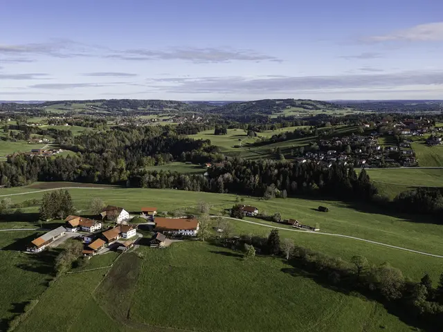 Lage auf einer Anhöhe mit traumhaftem Blick