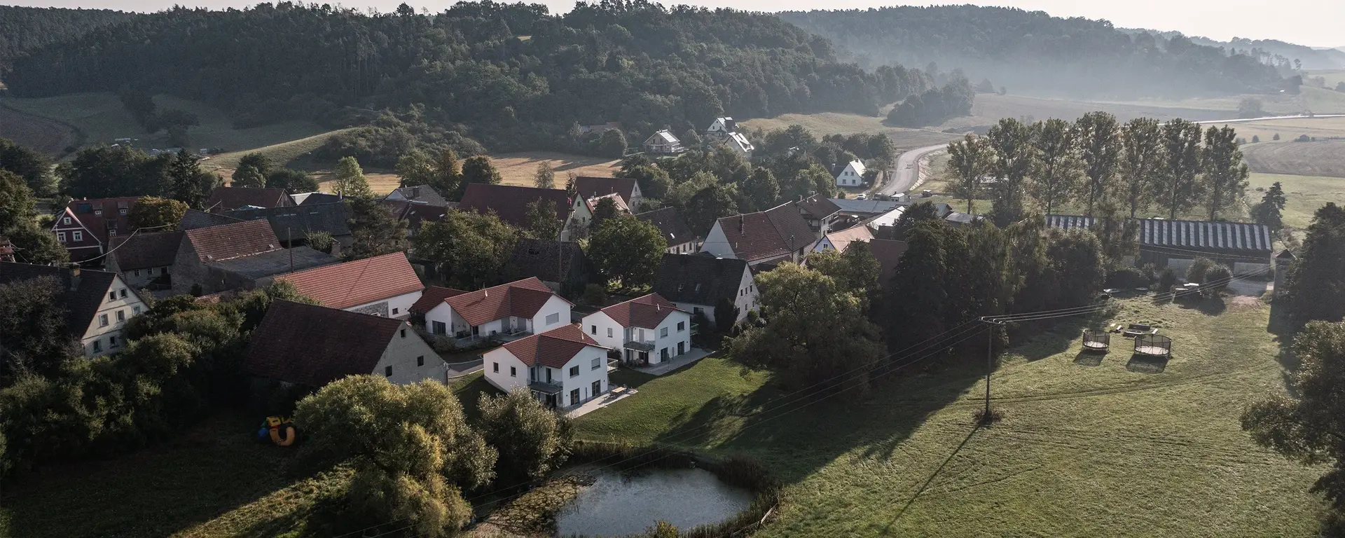 Luftaufnahme der Lage des Hofes in Franken