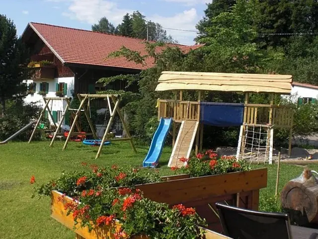 Spielplatz auf dem Einödhof Schöll in Waltenhofen im Allgäu