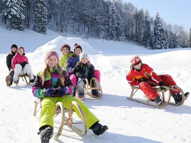 Schlittenfahren und Rodeln im Winterurlaub in der Region Chiemsee