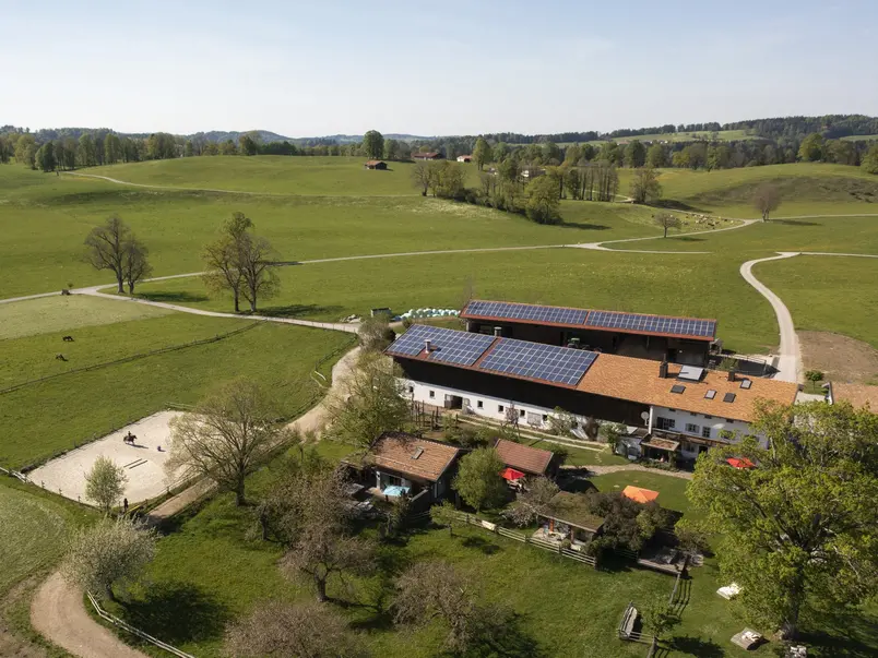 Luftansicht Reitplatz - © Andreas Kern Luftansicht Reitplatz Hof Gottenau
