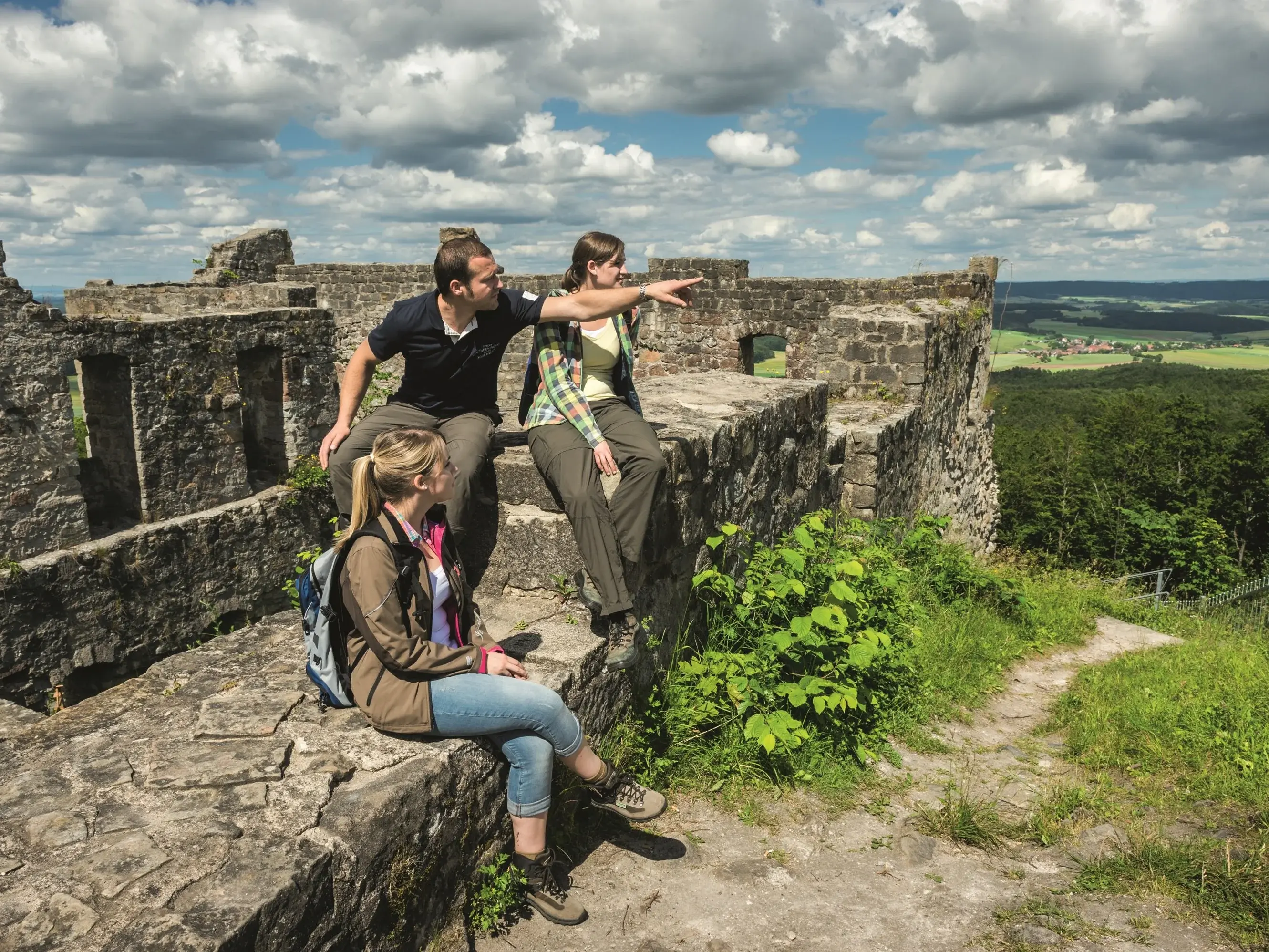 Hassberge - © Andreas Hub, FrankenTourismus Wanderung zur Burgruine Bramberg in den Hassbergen
