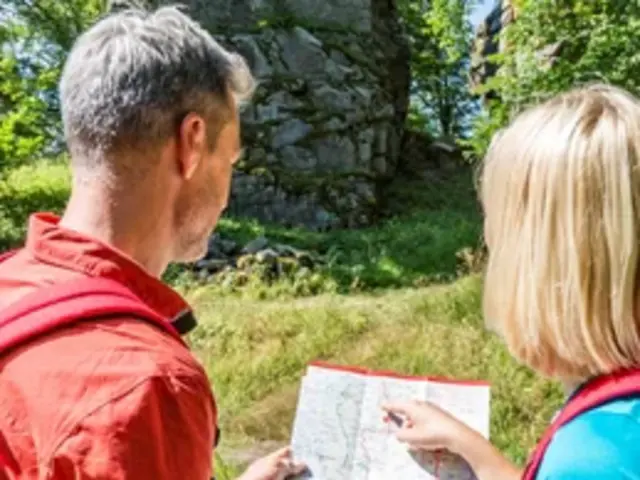 Burgruine Schellenberg - © Tourismusverband Oberpfälzer Wald Burgruine Schellenberg am Qualitätswanderweg Nurtschweg im Oberpfälzer Wald