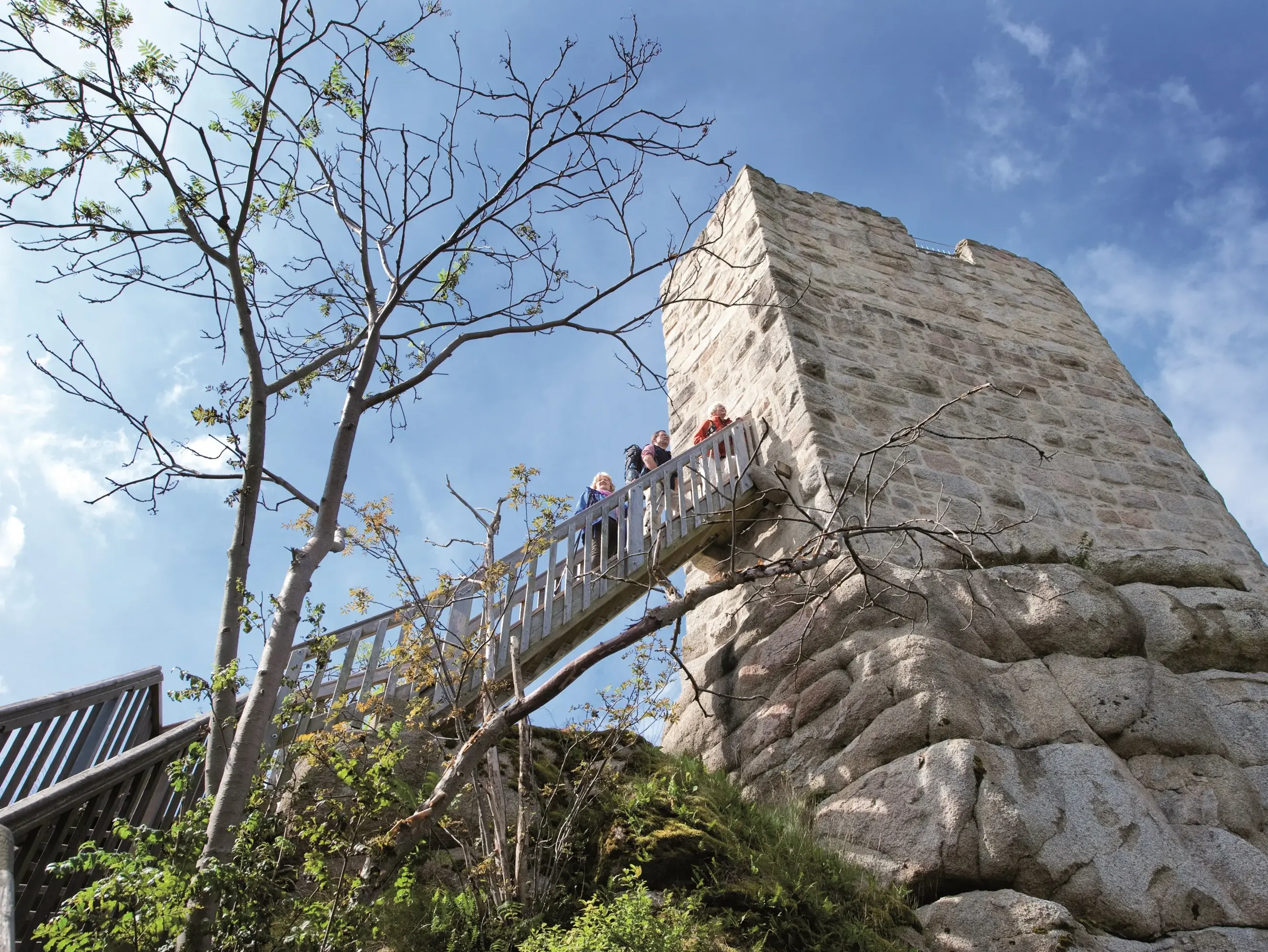 Burgruine Weißenstein - © FrankenTourismus Besuch der Burgruine Weißenstein im Fichtelgebirge