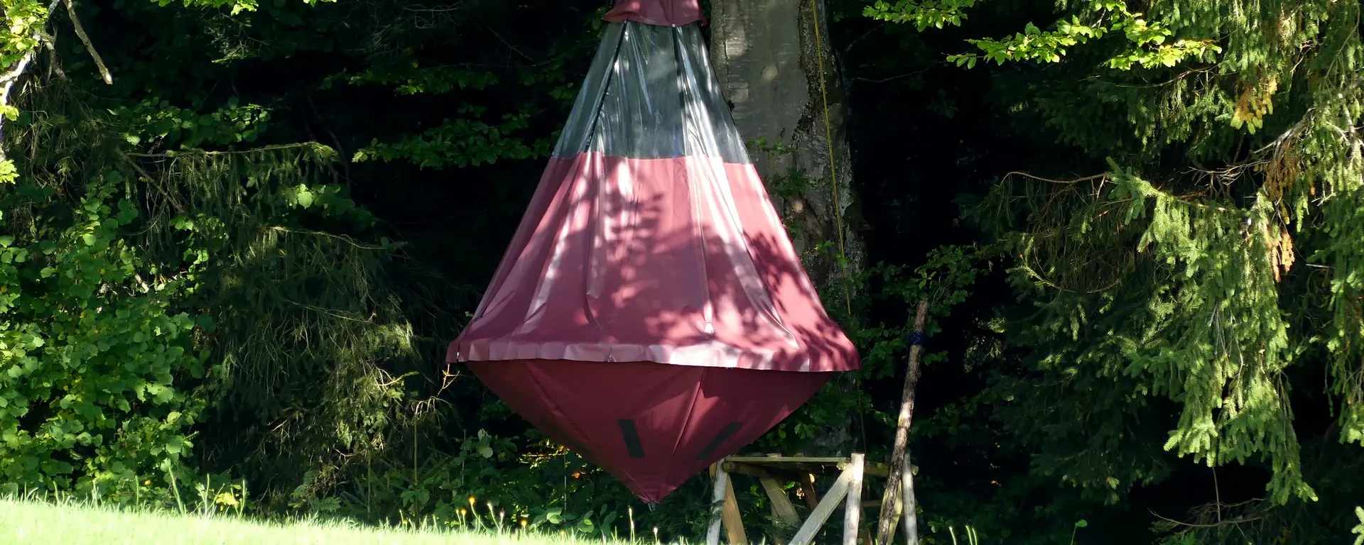 Übernachten im Baumzelt auf dem Ferienhof